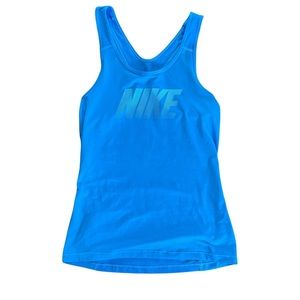 Nike woman’s PRO COOL graphic tank